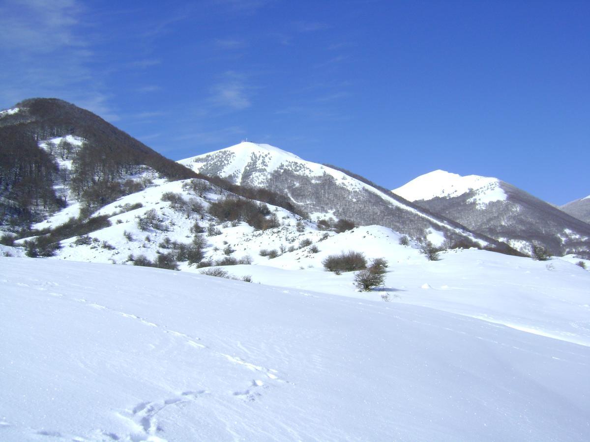 Hotel Valle Del Lupo Pescasseroli Eksteriør billede