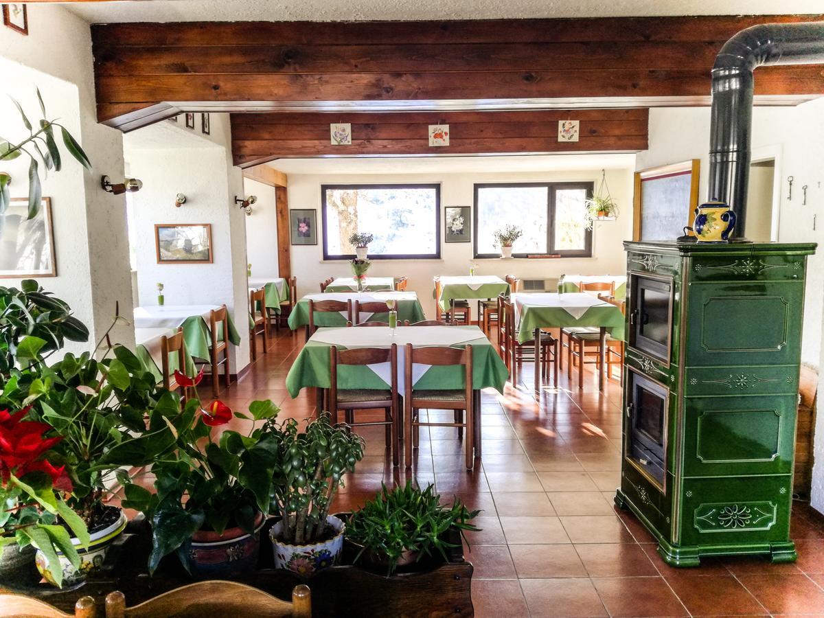 Hotel Valle Del Lupo Pescasseroli Eksteriør billede